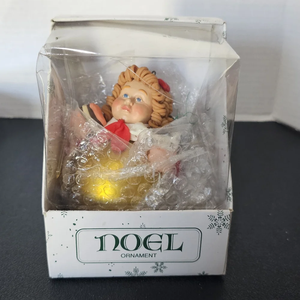 Dept 56 Noel Chocoholic Girl Ball Ornament L👀K Chocolate